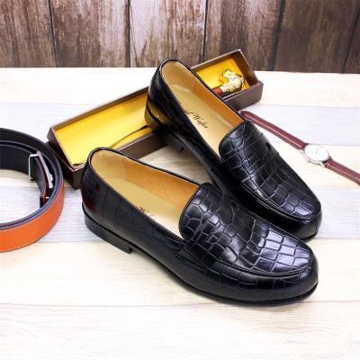 China New Design Anti-odor Plaid Pattern Casual Loafers Office Leather Shoes Wedding Training Shoes for sale