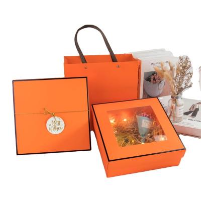 China 2021 recyclable new companion gift box open window creative portable gift box for sale