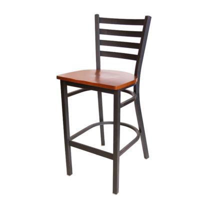 China Regular Ladder Back Metal Frame Bar Stool Furniture Cocktail Bar Table And Chair for sale