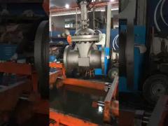 Duty Weight WCB Flanged Gate Valve For Water Steam Oil Pipeline Use