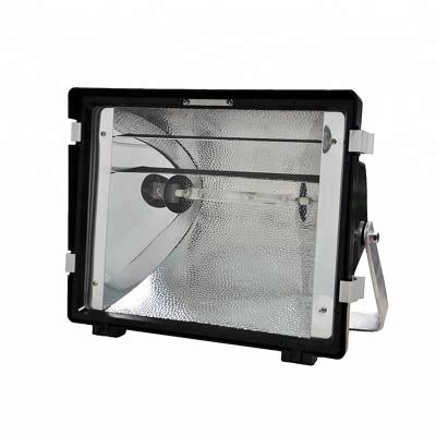 China 2000W LIGHT Tower Superior Corrosion Resistance Metal Halide Floodlight With Premium Imported High Breathater for sale