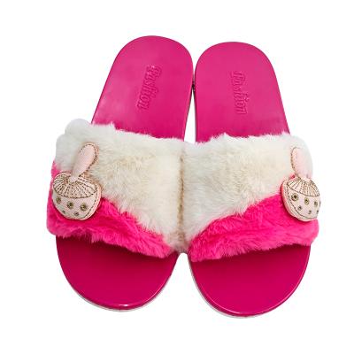 China Creative/Comfortable/Durable/Non-slip Soft Ladies Fashion New Fur 2021 Cheap Outdoor Warm Thick Plush Platform Fluffy Shoes Canvas Household Indoor Slippers For Women for sale