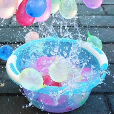 Cina Free Shipping Wholesale Novelty Latex Water Balloon Kids Sprinkle Balloons in vendita