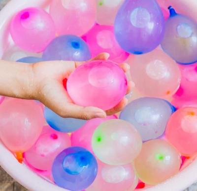 Cina Novelty Wholesale Suppliers Custom Balloon Latex Balloons Water Summer Games Sprinkle Self Seal Magic Water Balloon in vendita