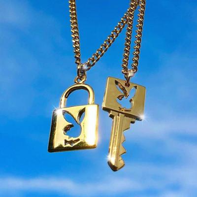 China 2020 New Design Key Lock And Stainless Steel Cool Gold Rabbit Head Plated Rabbit Chief Bunny Key Lock Pendant Necklace for sale