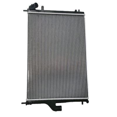 China Aluminum plastic auto radiator for Renault Logan aluminum core tank plastic OEM: 214100598R for sale