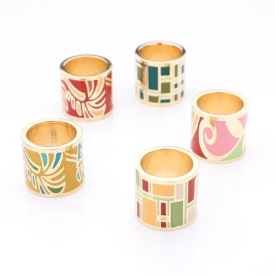 China Retro Costume Wedding Party Metal Alloy Rings High Quality Enamel Napkin Rings Used As Sashes Buckle Come In Different Colors for sale