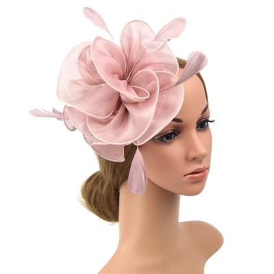 China Lady Hair Accessories Festival Elegant Women Hats Church Hat Tredny Pink Bride Hat With Feather Wholesale for sale