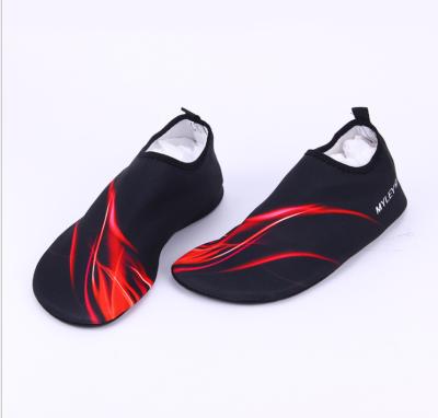 China Water Skiing Swimming Shoes Lightweight Barefoot Shoes Sticking Soft Skin Shoes for sale