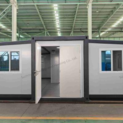 China double-wing  prefab expandable container house different layout options easy installation transportation and relocation for sale