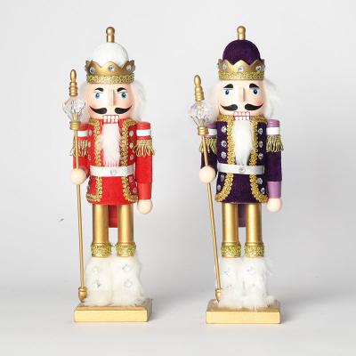 China Eco-friendly Cascanueces de Navidad Ornaments 36 cm Customizable Wooden Nutcracker for Christmas Gift for sale