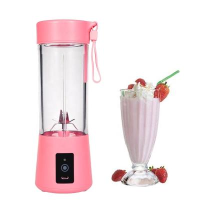 China 7.4V 4000mAh Portable Car Blender With Smoothie Maker 150w 450ML Juicer Extractor Machine On Go For Ice Coffee for sale