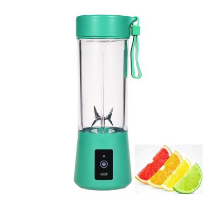 China 7.4v 4000mAh 150w Portable Mini USB Fruit Juicers 450ml Kitchen Juicer Machine Coffee Shaker Machine Custom Portable Bottle for sale