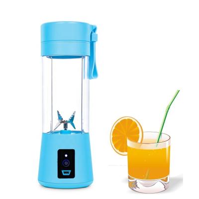 China 2020 New Design 380ml Mini Home USB Car Portable Juicer Smoothie Blender Blue Juicers with Mini Blender Cup for sale