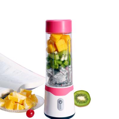 China Easy handling piece first special price 230w usb beauty blender 500ml+350ml mini plastic portable fruit smoothie juicer coffee shaker cups for sale