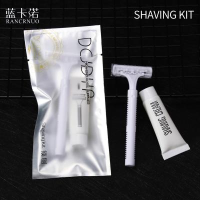 China Manufacturer Whole Sale Hotel Amenities Twin Blade Stainless Steel 2 Blade Disposable Hotel Shaving Razors Kit for sale