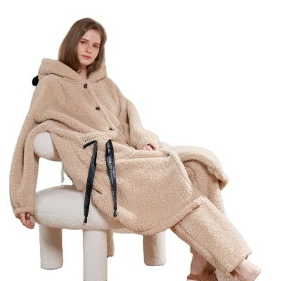 China Wholesale Thermal Women's Long Robe Sleepwear Cute Long Robe Velvet Hooded Bathrobe For Women for sale