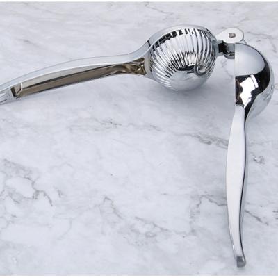 China Wholesale Viable Fruit Zinc Alloy Metal Squeezer Lime Squeezer Hand Extractor Manual Citrus Juice Lemon Squeezer for sale