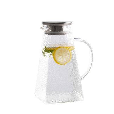 China Factory Direct Sale Traditional Glass Water Jug With Lid SUS304 High Borosilicate Glass Juice And Tea Jug for sale