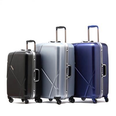 China PC BENRO 3 Pcs Luggage Sets Frame Aluminum PC Hard Shell Spinner Traveling Trolley Luggage Suitcase Sets for sale