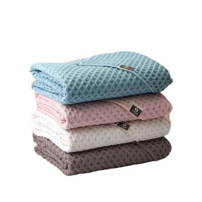 China Viable Wholesale Unisex Waffle Bath Towel Bath Towels Supplier For Hotel Microfiber Soft Home Use Bath Towel 70*140 for sale