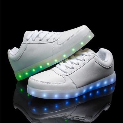 China Fashion Trend 7 Color Breathable Fashion Shoes Women Casual Sport Shoes Led Light for sale