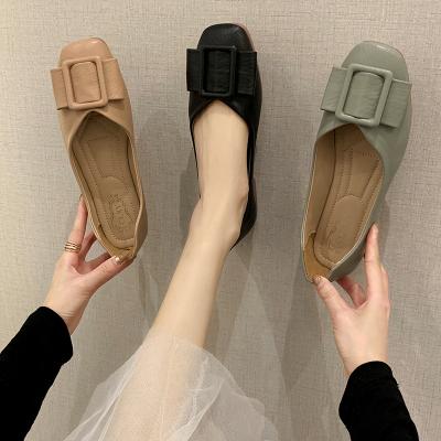 China OEM Quality Control Flat High Quality PU Vanp Shoes Flat Rubber Breathable Soles for sale