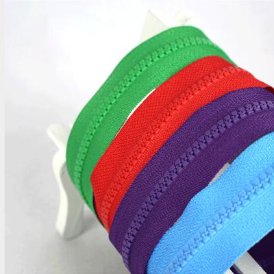 China Custom Resin Bag Zipper Auto Lock Resin Tail Zipper 8 Size 150cm Waterproof Open Zippers Multi-size Custom Resin for sale