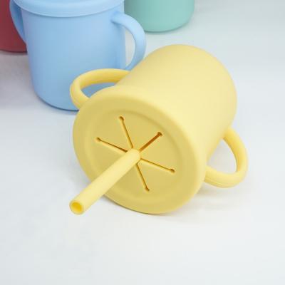 China Straw Thread Silicone Cups BPA Free Portable Snack Container Storage Baby Feeding Cup For Kids Learning Drinking Cup for sale