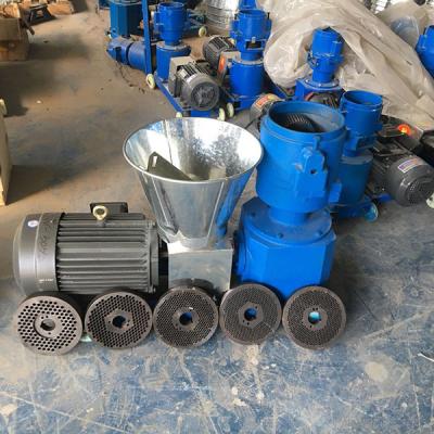 China 300-400kg/H Mini Feed Making Machine For Pig Farms , Cattle Farms for sale