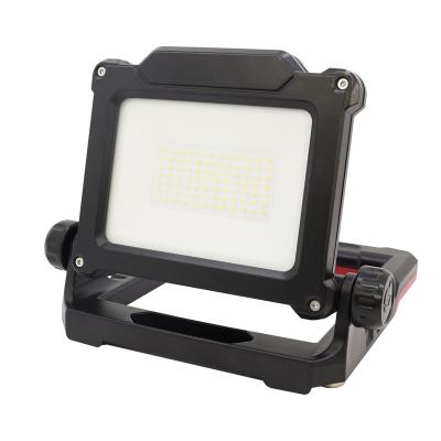 China 2500 Lumen 2500 Lumen Portable Outdoor 18V Rechargeable Machine Tool Lights with USB Port LED Work Light with Magnetic Base for sale