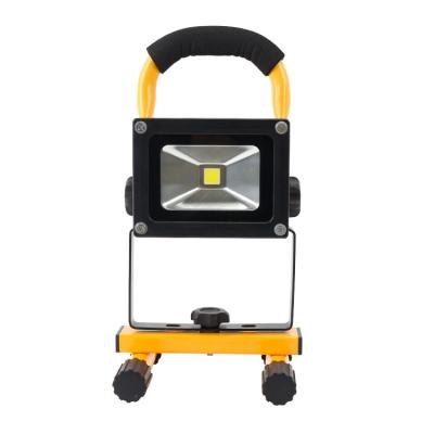 China Portable Foldable 10W LED Flood Light Rechargeable Plug Temporary 10W Work Light Lighting For Workshop Auto Mechanic for sale