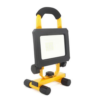 China 6hours smd 2835 rechargeable solar led work light factory IP65 mini portable door fog light for sale