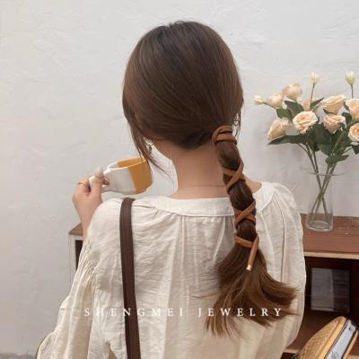 China Korean style hair ball headdress2021New Internet celebrity hair rope tie metal decoration elegant leather headband for sale