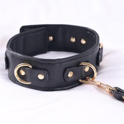 China Adjustable Vegan Leather Fetish Handcuffs Bondage Collar Leash Kit Fetish Gear for sale