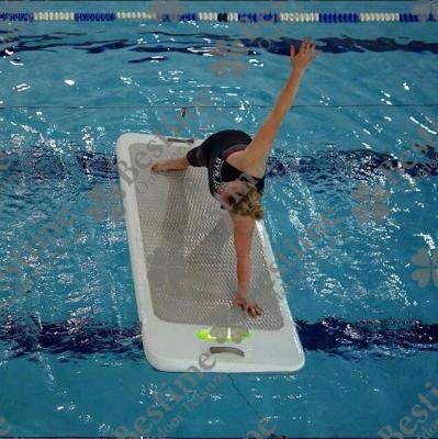 China Drop Stitch (DWF) Material Fitness Yoga Inflatable Floating Mat On Water, Inflatable Fitness Swimming Pool Floating Mat for sale