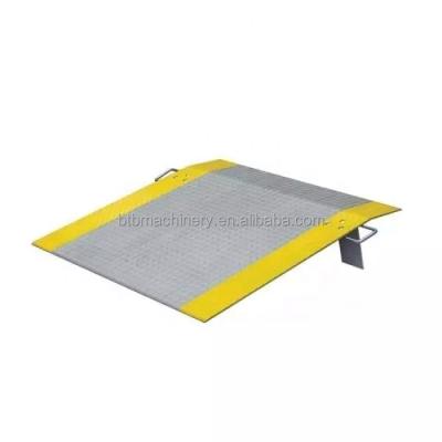 China Easy Operation Safety Convenience Mobile Loading Dock Leveler Loading and Unloading Plates Ramps Aluminium Dock Plate for sale