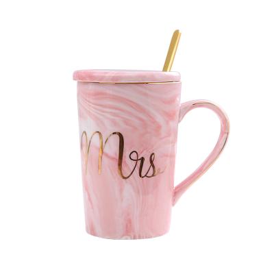 China Sustainable Wedding Gift Custom Pink Marble Ceramic Coffee Mug With Lid And Spoon for sale