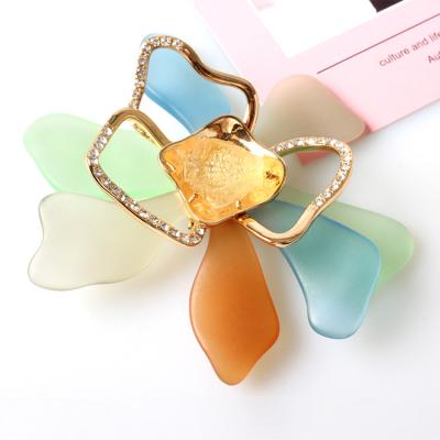 China Handmade Multi Color Matte Surface 18k Gold Plated Brooch Crystal Rhinestone Resin Flower Pin Alloy Qingdao V&R Fashion Jewelry for sale