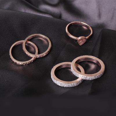 China Sparkling Rose Gold Plated With Silver Rings Latest Alloy V&R Fashion 18k 5 Sets for sale