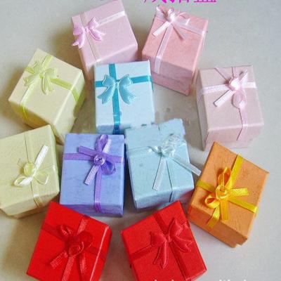 China Plastic+leatherette Paper 001 Jewelry Box 4*4cm Multicolor Bowknot Ring Box Cheap Paper Box for sale