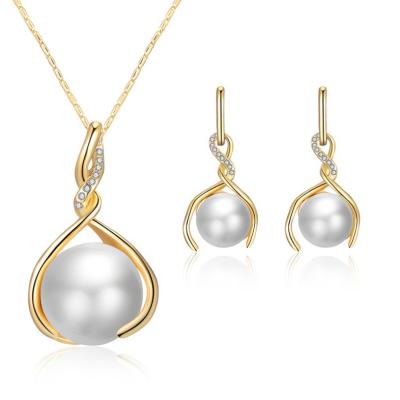 China 20085-8 Romantic Simple Diamond Inlaid Hollow Pearl Necklace Earring Set Women's Necklace Jewelry Set for sale