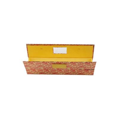 China Recyclable Snap-in Magnetic Hardcover Book Clamshell Box Jewelry Gift Packaging for sale