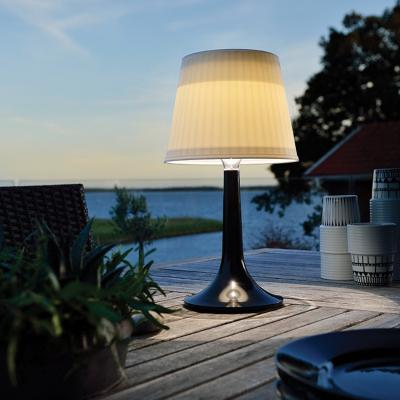 China Modern high quality solar garden decorative table lamp for balcony, outdoor table. for sale