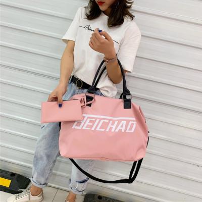 China Outdoor Sports Large Capacity Tote Fleece Eco-friendly Travel Bag Waterproof Pink Women's Gym Bag for sale