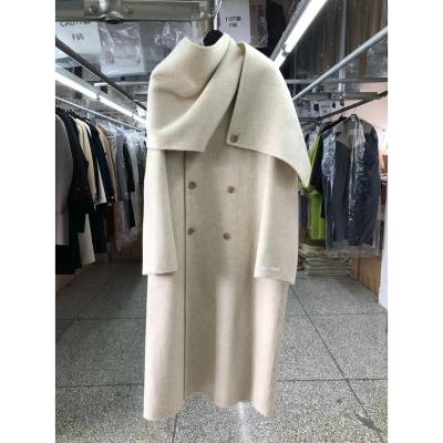 China Anti-wrinkle OULAIYADI Women Korean Fashion Double-breasted Wool Large Scarf Long Coat Cashmere Women's Coats for sale