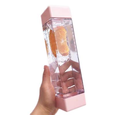 China Sustainable 16oz Transparent Square Plastic Juice Bottle For Fresh Juice With Lid for sale