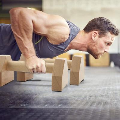 China de los 50cm el 19.7in del ejercicio del empujar equipo de madera Suppiler del gimnasio de las barras hacia arriba con la estera Anti-resbalada en venta