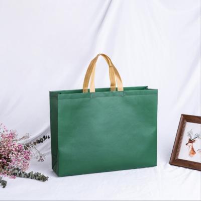 China Wholesale Custom Colored Non Woven Shopping Bag Reusable Laminated Nonwoven Bag Recyclable Non Woven Bag, Cheap Folding Tote Bag Letter for sale