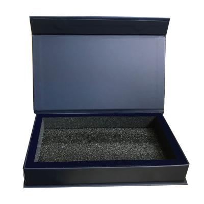 China OEM Glod Handmade Navy Blue Foil Stamping Purse Belt Packaging Elegant Paper Gift Box for sale